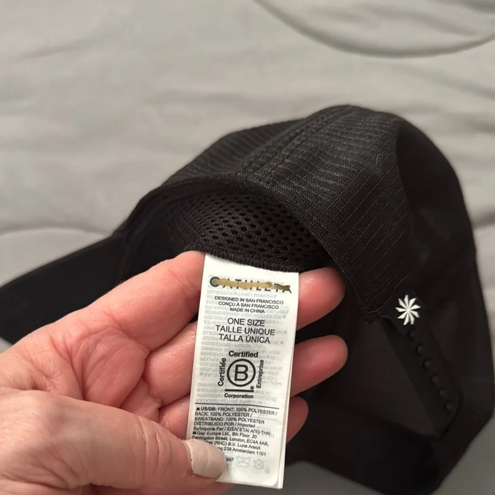 NWT Women’s Athleta Classic Black Cap, cute on ! - Picture 5 of 6